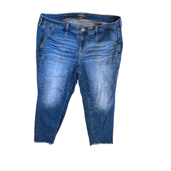 Torrid Women's Crop Boyfriend Vintage Stretch‎ Jeans Size 18 - Picture 1 of 6
